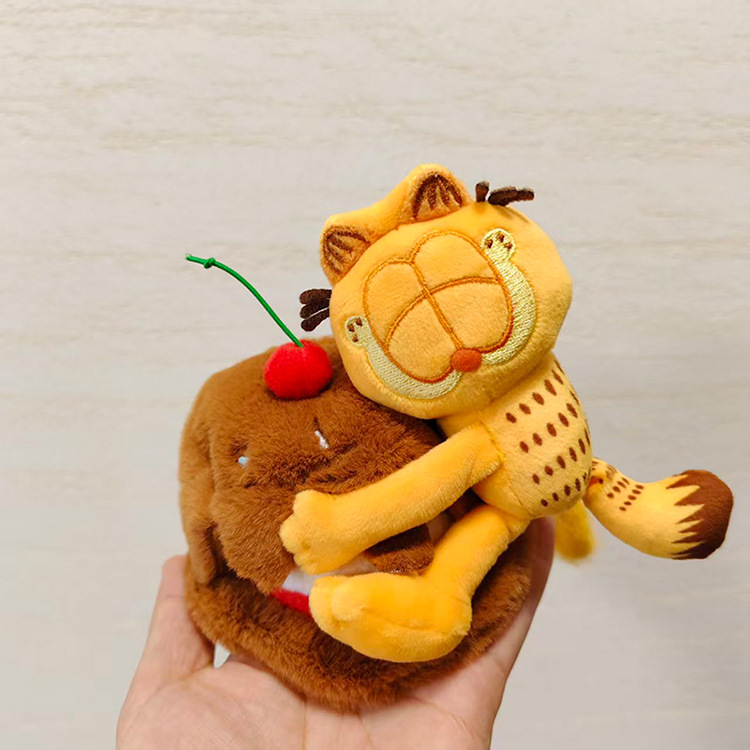 دمى محشوة أصلية على شكل شخصيات - مراجعة Dog Toys وسعره