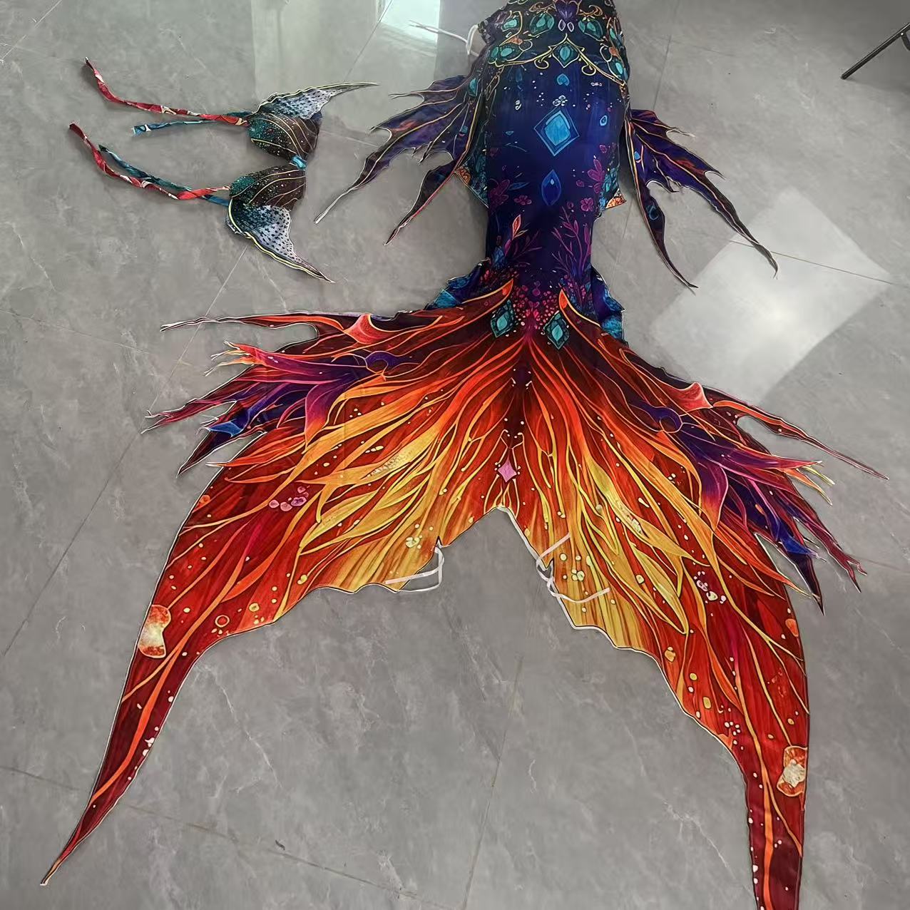 طقم ذيل حورية البحر المخصص مع  - مراجعة Aquarium وسعره
